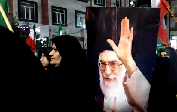 حمایت قاطع مردم زاهدان از میهن و آرمان‌های انقلاب در سی و هشتمین شب تجمع مردمی