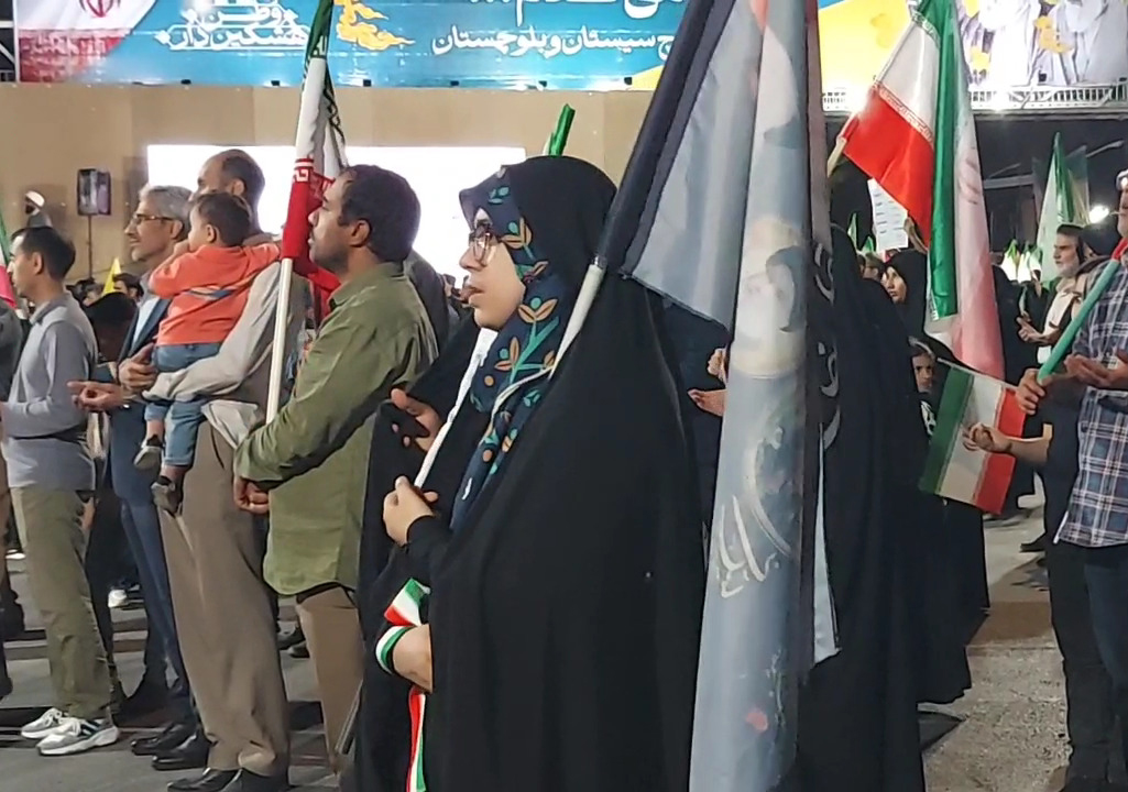 خروش انقلابی در زاهدان؛ مردم در برابر تهدیدات اعلام ایستادگی کردند